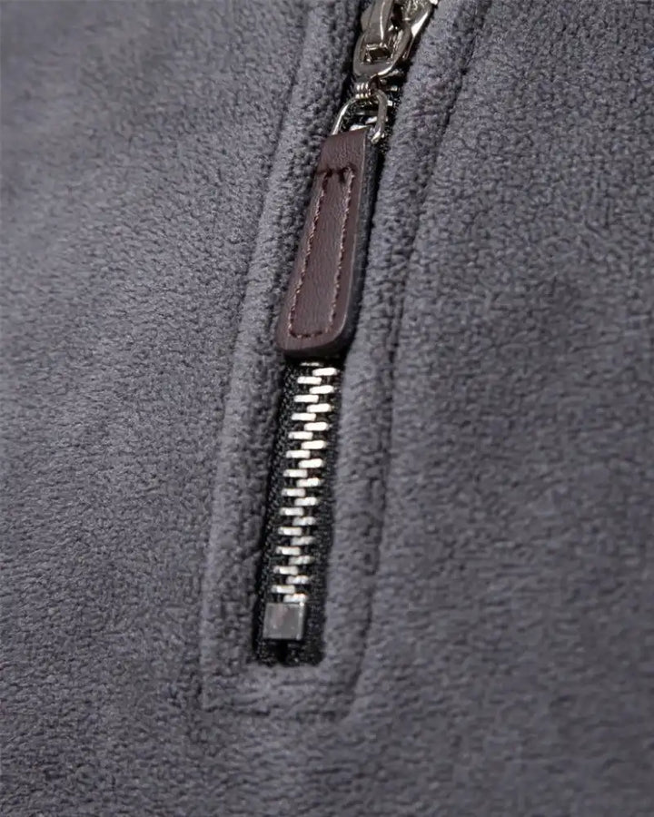 Pull en polaire à demi-zip