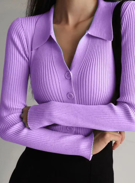 Nicole | Pull avec col à boutons et décolleté en V